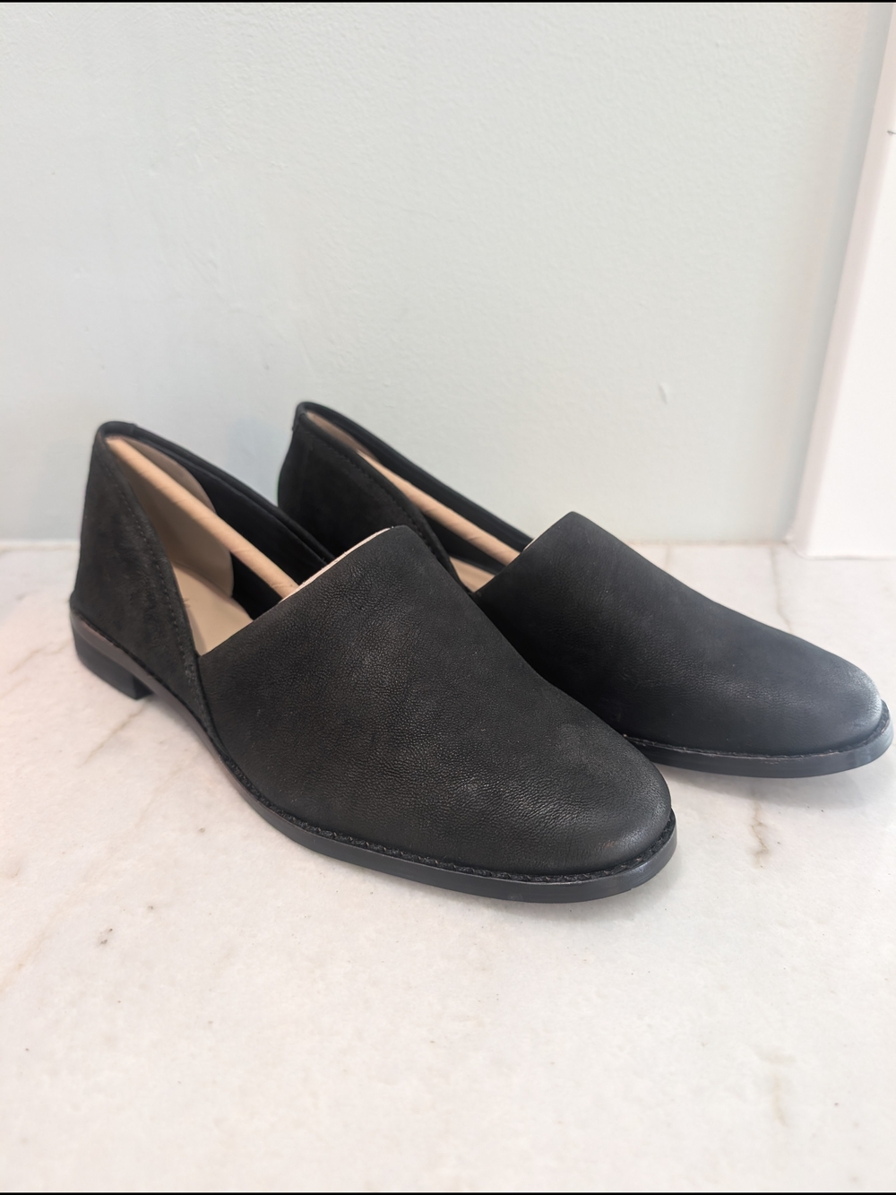 Clark Pure Easy Black Leather Slip-On Flats Women's Size 7